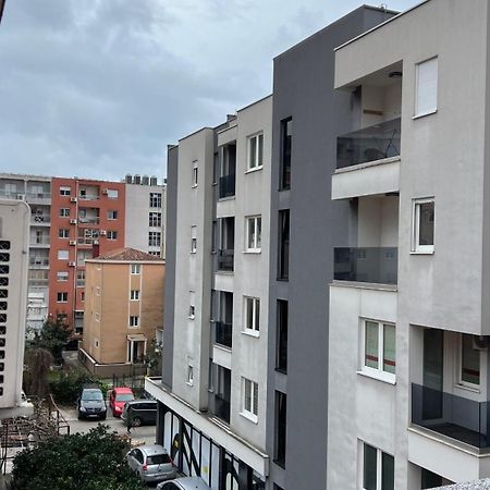 Apartments Holiday بودفا المظهر الخارجي الصورة