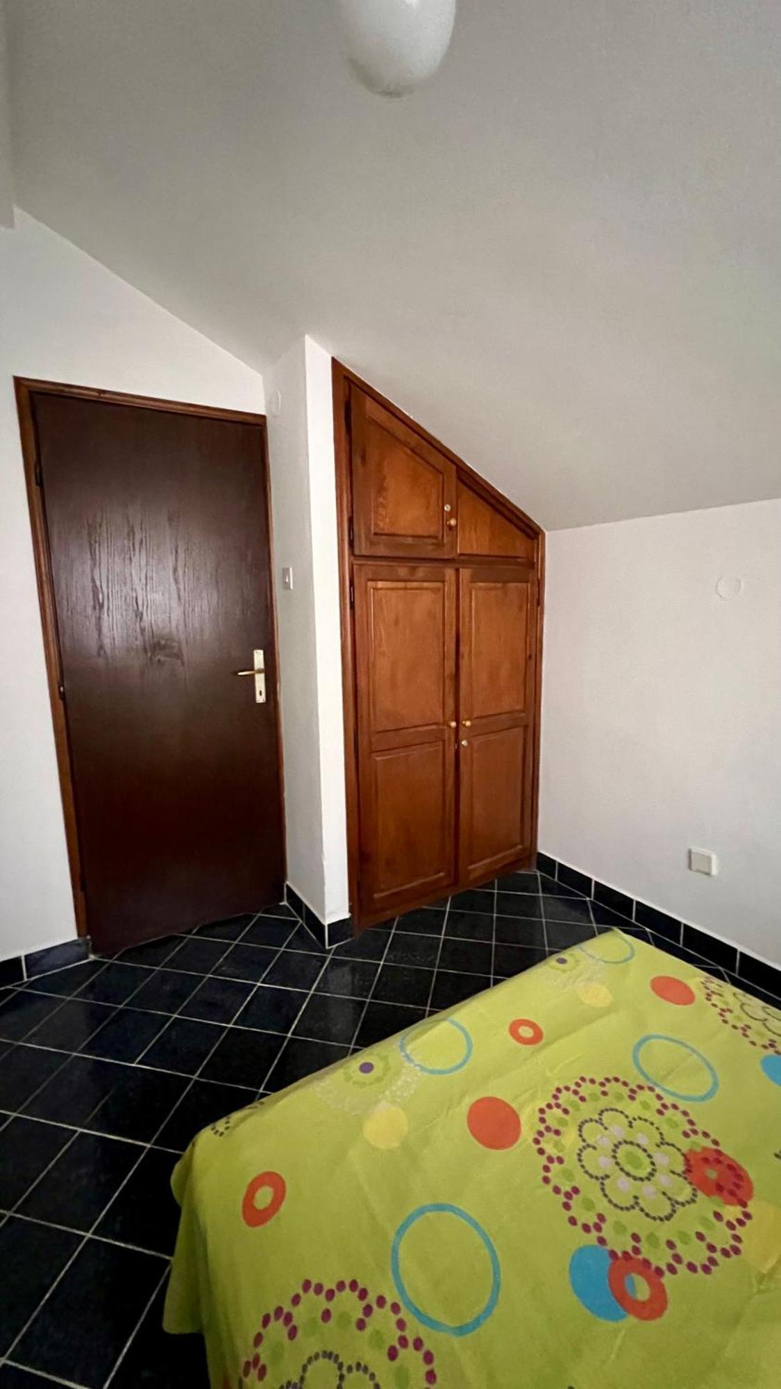 Apartments Holiday بودفا المظهر الخارجي الصورة