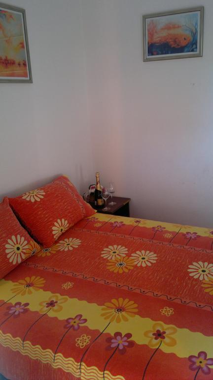 Apartments Holiday بودفا الغرفة الصورة