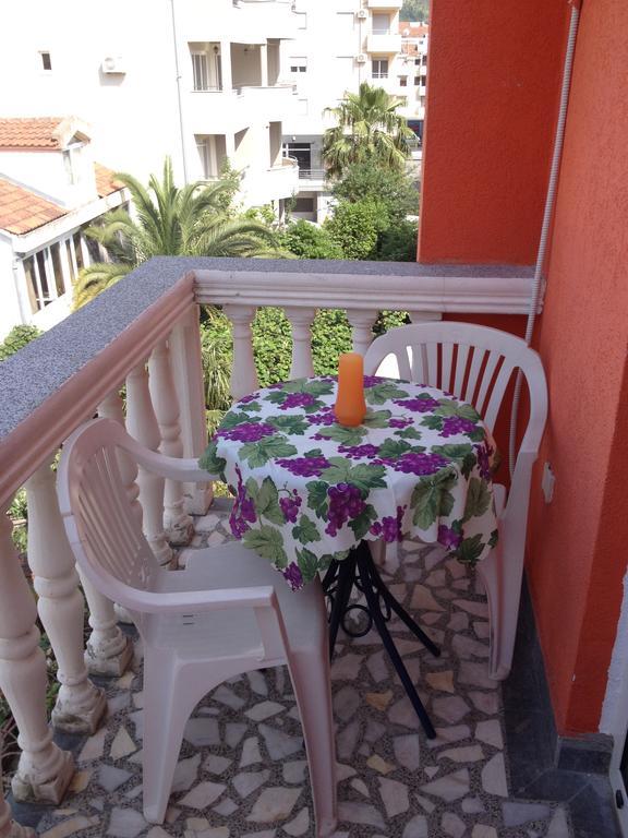 Apartments Holiday بودفا الغرفة الصورة