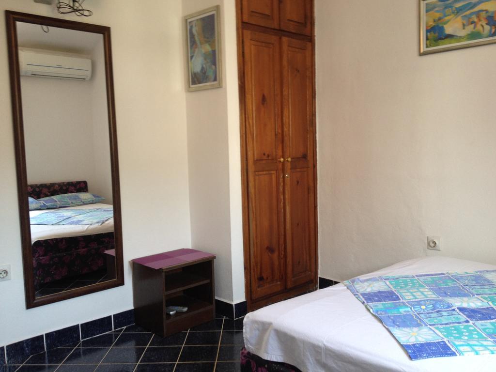 Apartments Holiday بودفا الغرفة الصورة