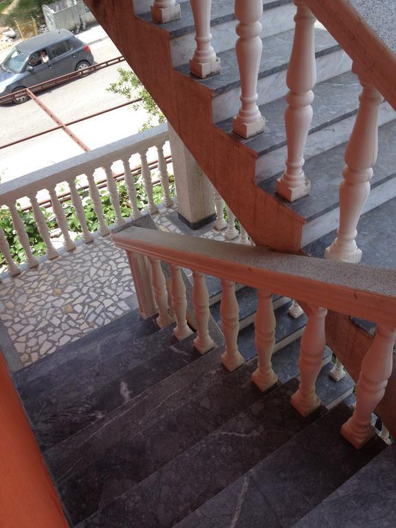 Apartments Holiday بودفا المظهر الخارجي الصورة