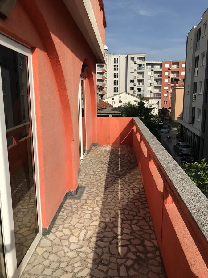 Apartments Holiday بودفا المظهر الخارجي الصورة